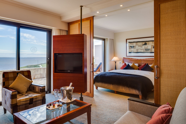 Bedroom 4, Arabella Hotel Golf & Spa, Overberg