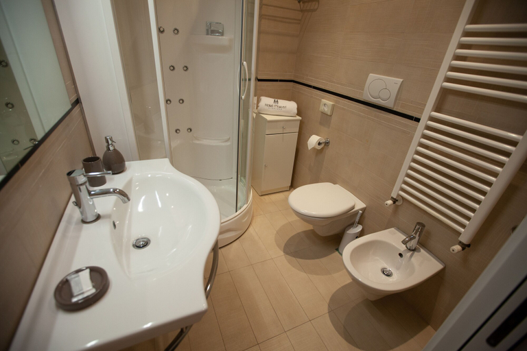 Bathroom 4, Hotel Maestri, Rimini