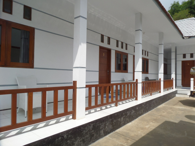 Exterior & Views 2, Savana Guesthouse, Probolinggo