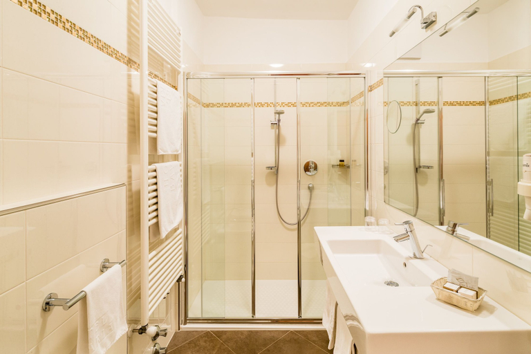 Bathroom 5, Villa Bavaria, Bolzano