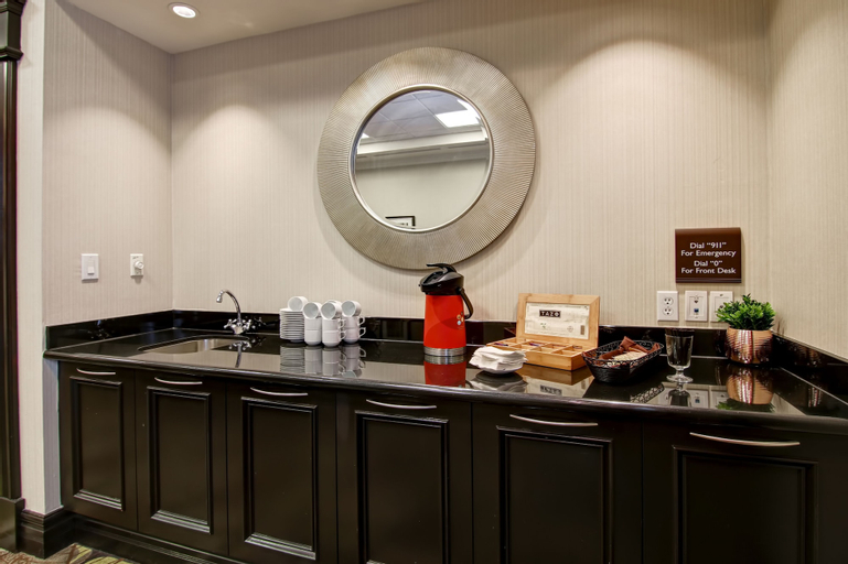 Food & Drinks 5, Hilton Garden Inn Toronto/Ajax, Durham
