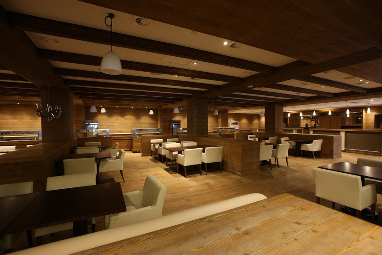 Food & Drinks 5, Polyana 1389 Hotel & Spa, Sochi gorsovet