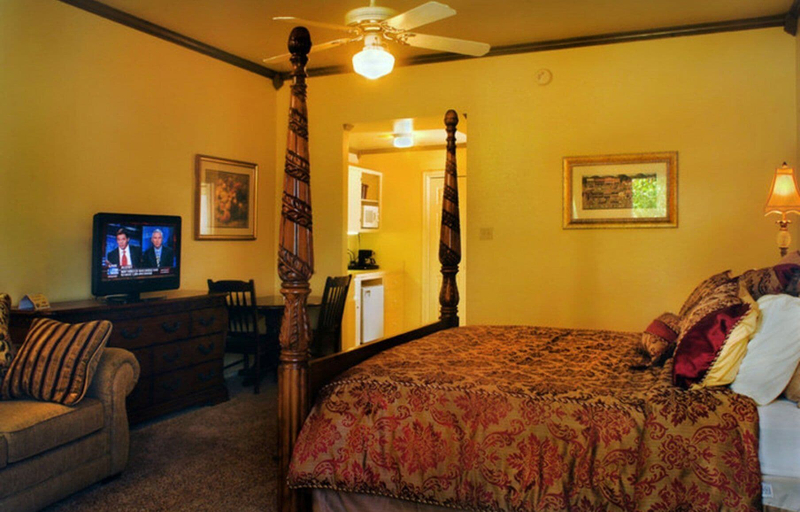 Bedroom 4, Inn On Barons Creek, Gillespie