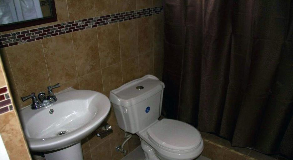 Bathroom 4, Donway, A Jamaican Style Village