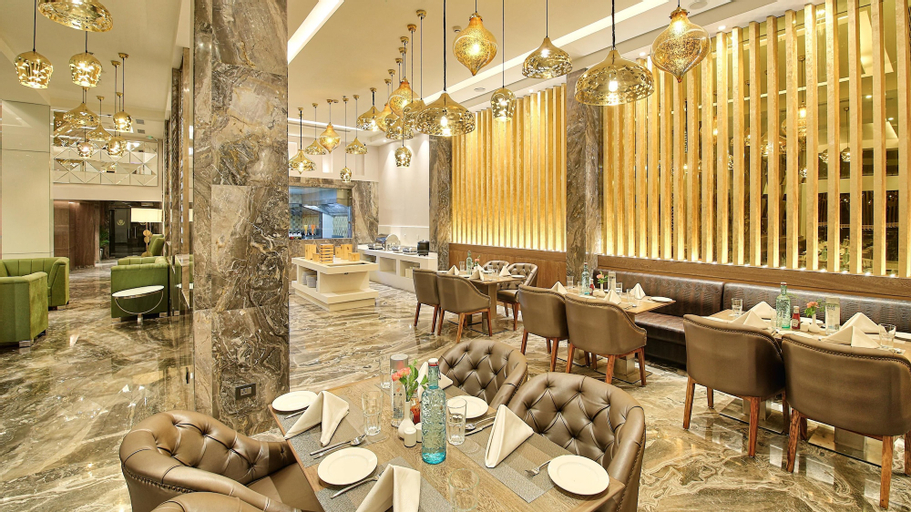 Food & Drinks 5, Golden Tulip Essential Jaipur, Jaipur