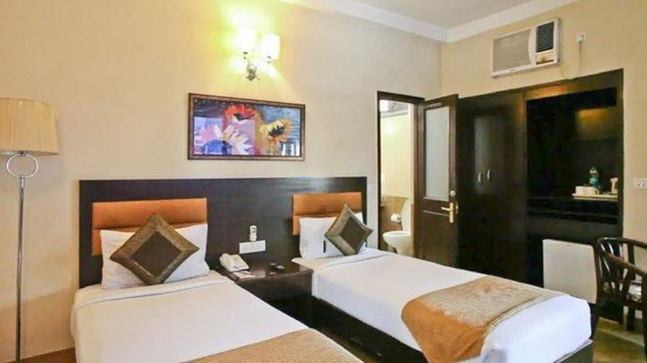 Bedroom 2, Clarks Inn Kailash Colony, Delhi