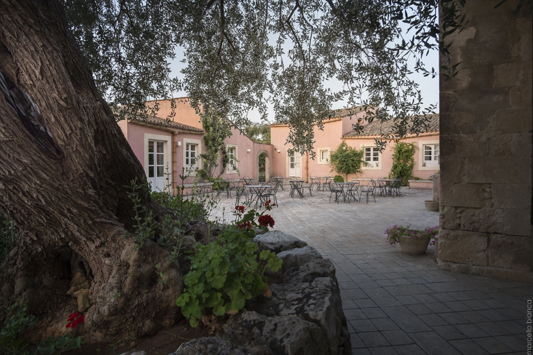 Exterior & Views 2, Hotel Masseria degli Ulivi, Syracuse