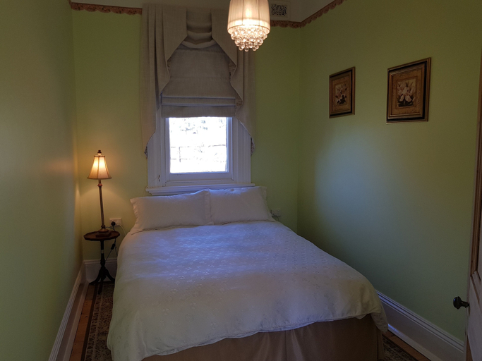 Bedroom 3, Coragulac House Cottages, Colac-Otway - North