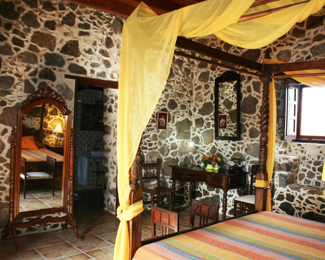 Bedroom 2, Hotel Rural Restaurante Mahoh, Las Palmas
