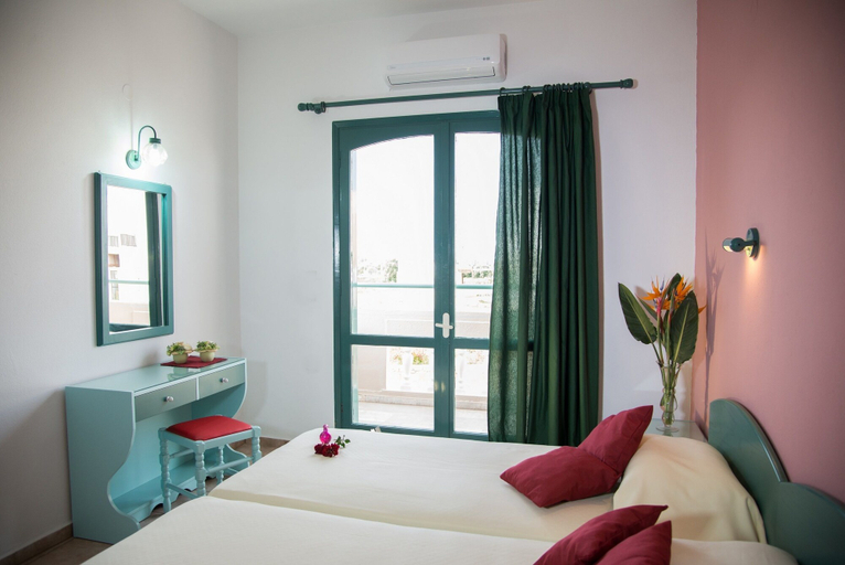 Bedroom 3, Theoni Apartments, Crete
