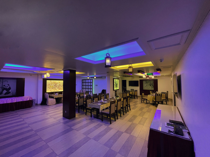 Food & Drinks 4, Nascent Gardenia Residence, Dhaka