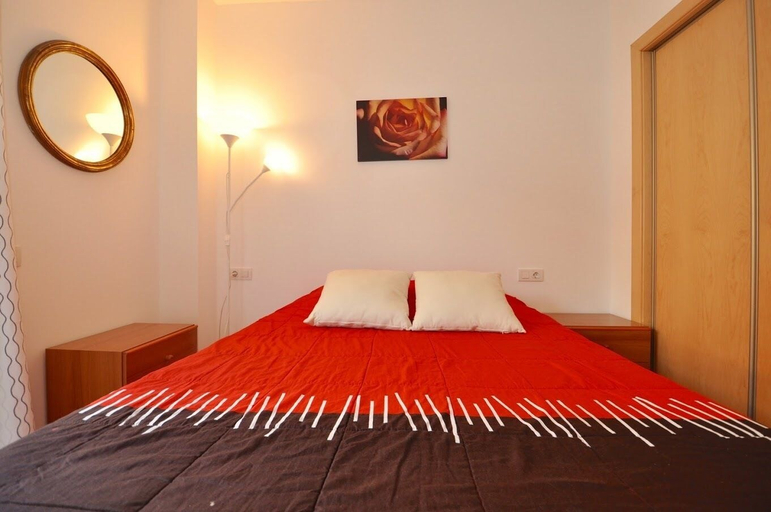 Bedroom 2, Apartamento Mikki Lloretholiday, Girona