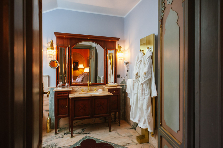 Bathroom 4, Relais & Chateaux Villa Crespi, Novara