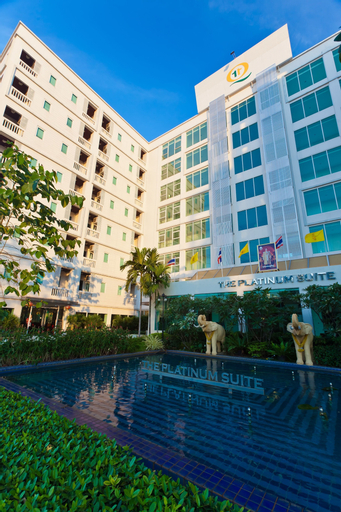 Exterior & Views 2, The Platinum Suite, Suan Luang