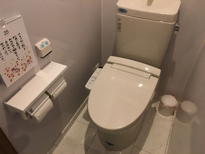 Bathroom 4, Kominka Guesthouse Sudomari Tonami, Tonami