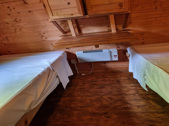 Bedroom 5, Seven Hills Camping Village, Rome