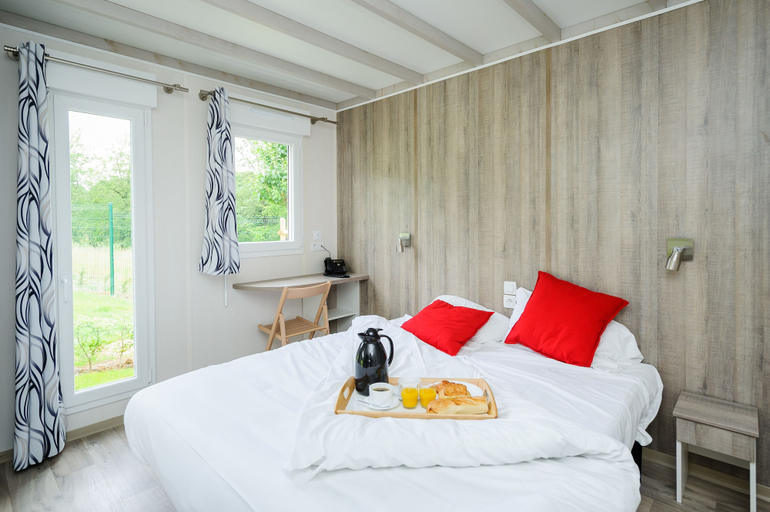 Bedroom 3, Domaine de Blangy, Aisne