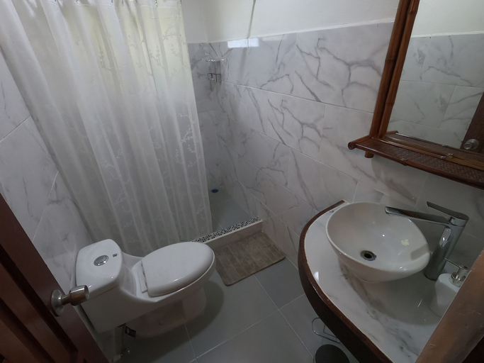 Bathroom 4, El Sueño Tropical Hotel, Nandayure