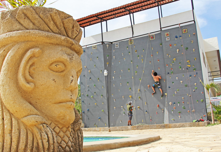 Exterior & Views 2, Surf Ranch Hotel & Resort, Tola