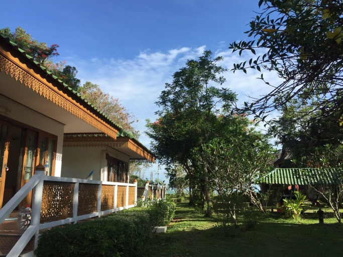 Exterior & Views 2, Ruenthairimhaad Resort, Muang Rayong