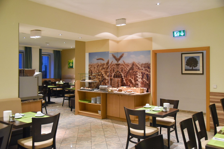 Food & Drinks 5, Lucia Hotel, Wien