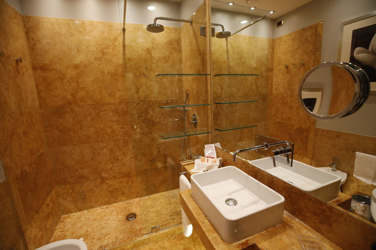 Bathroom 4, Hotel Sant' Anna, Rome