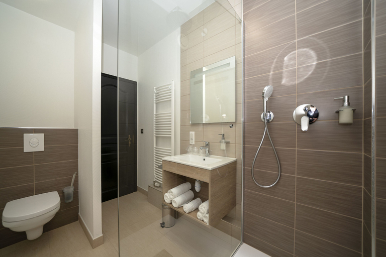 Bathroom 5, Le Verger De Bischwiller, Bas-Rhin
