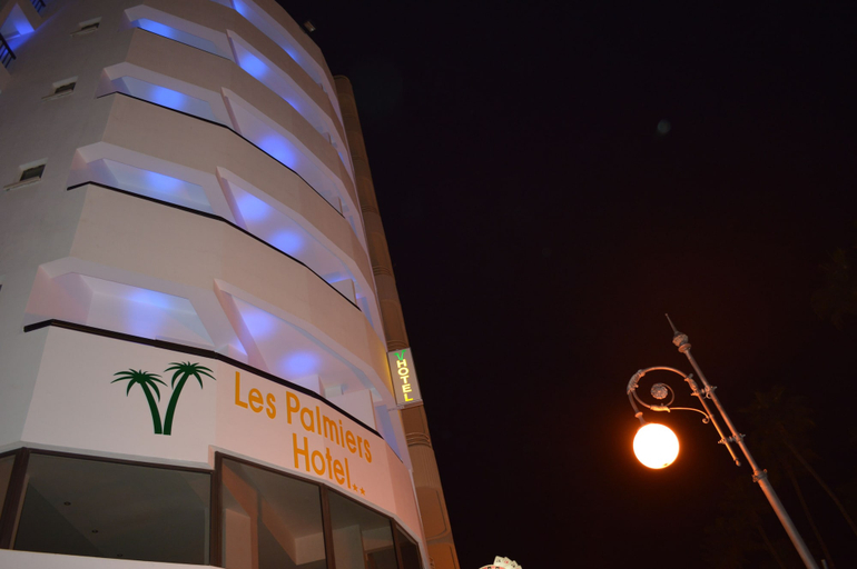 Exterior & Views 2, Les Palmiers Beach Hotel, Larnaca