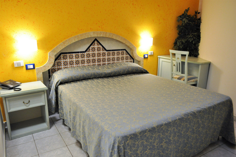 Bedroom 4, Hotel Al-Taïr, Trapani