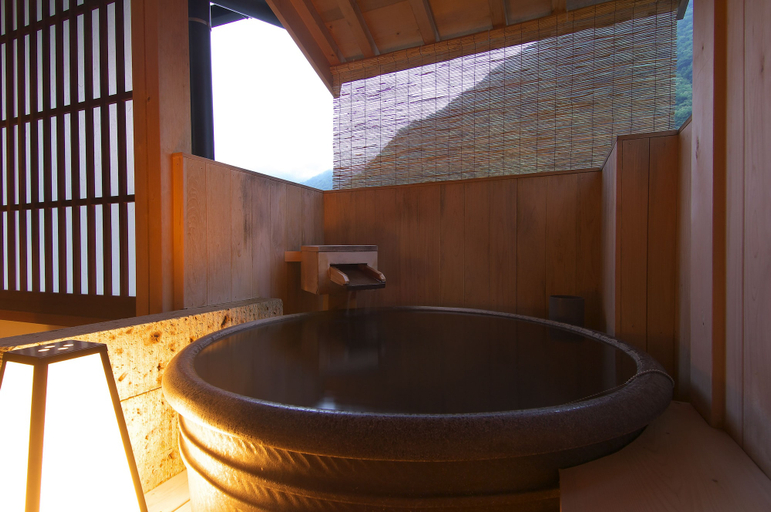 Bathroom 4, Yamaboushi, Takayama