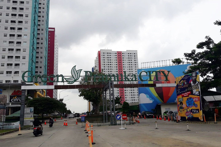 Exterior & Views 2, Easy Access to Mall Green Pramuka Apartment, Central Jakarta