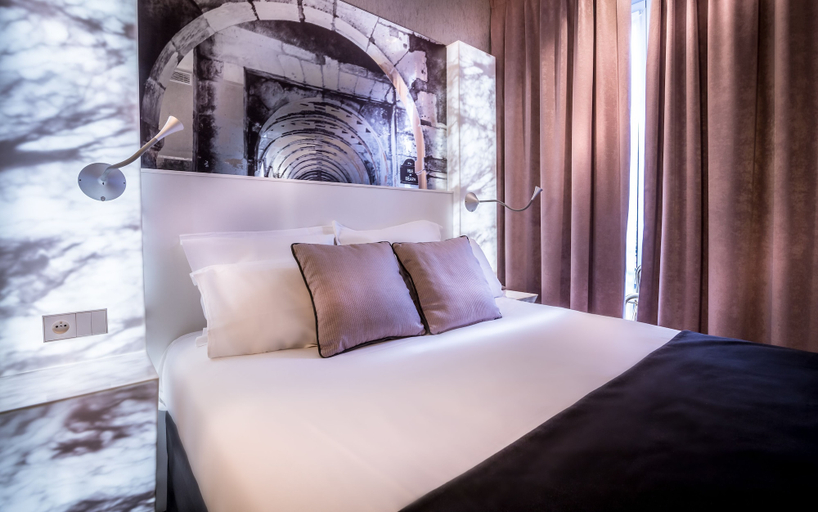 Bedroom 3, Hotel Marais Grands Boulevards, Paris