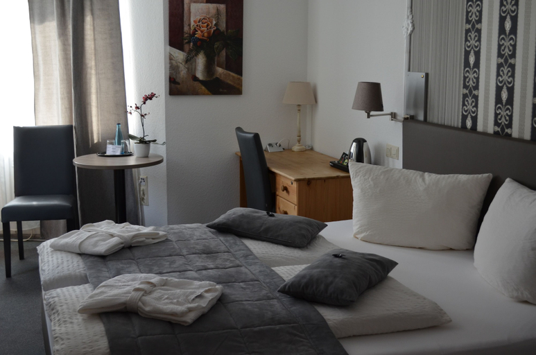 Bedroom 4, Hotel Royal, Schwarzwald-Baar-Kreis