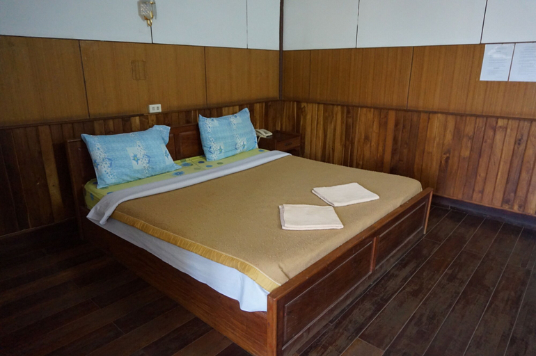Others 5, Champa Hotel, Pakxe