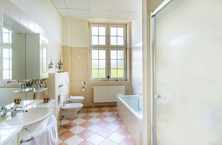 Bathroom 5, Hotel Badehof, Fulda