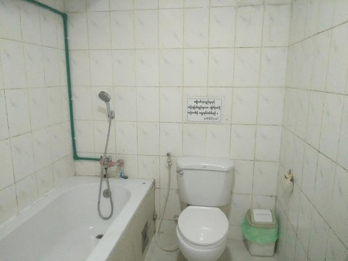 Bathroom 5, Nagani Hotel, Yangon