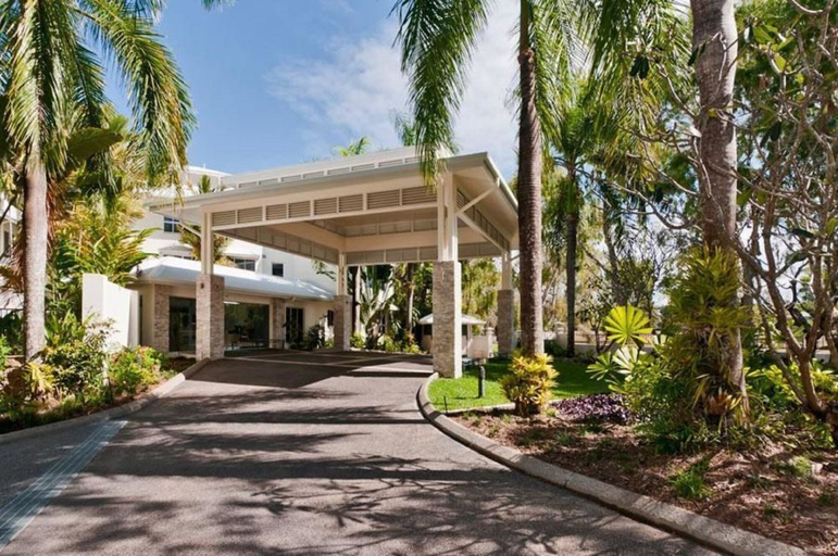 Exterior & Views 2, Mandalay Luxury Beachfront Apartments, Douglas