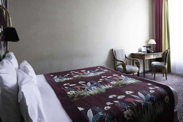 Bedroom 2, Hôtel Regent's Garden - Astotel, Paris