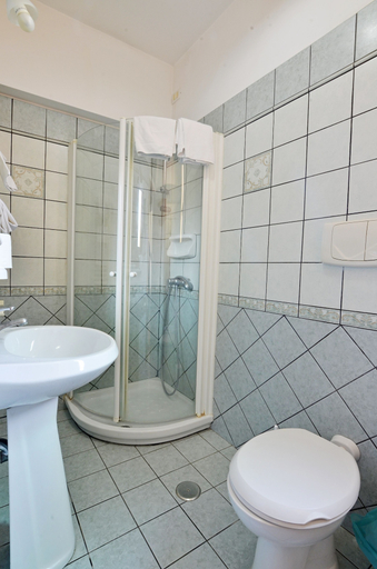 Bathroom 4, Tirreno Hotel, Rome