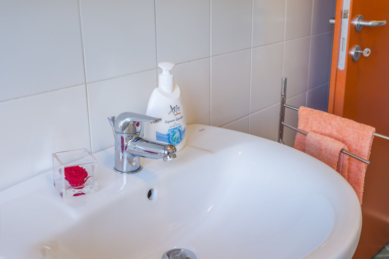 Bathroom 4, La Casa del Giardin Grande, Udine