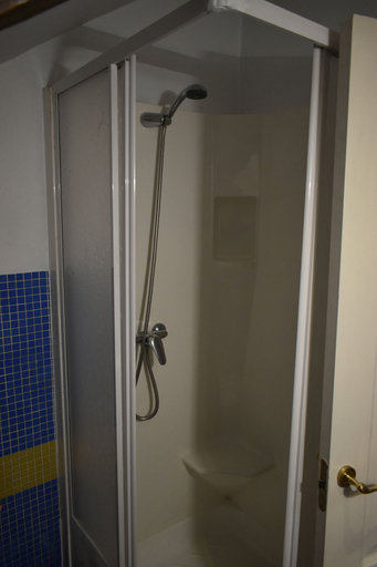 Bathroom 3, La Mansión de Navalcarnero, Madrid