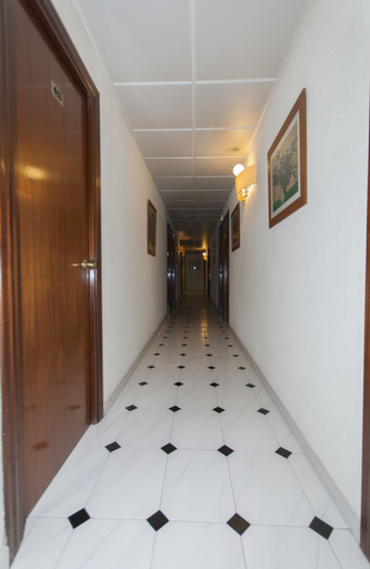 Others 5, Hostal Goyma I, Madrid