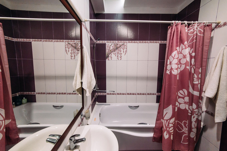 Bathroom 4, Svoyak Hotel, Ufimskiy rayon