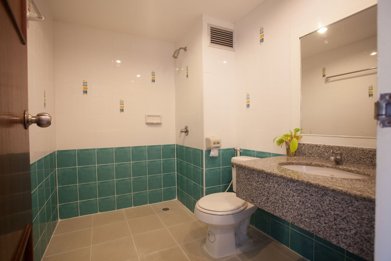 Bathroom 4, The Greenery Hotel, Mueang Krabi