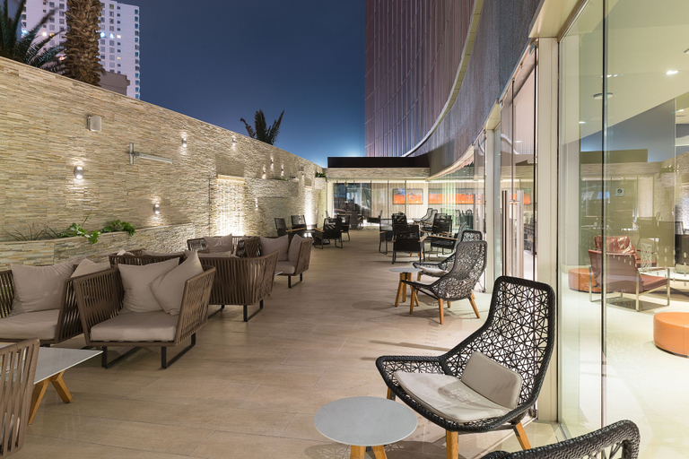 Food & Drinks 5, Hilton Garden Inn Iquique, Iquique