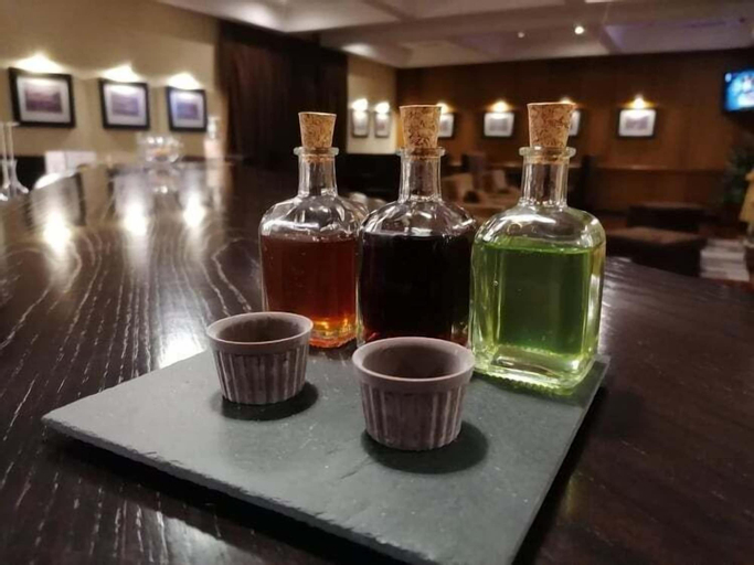 Food & Drinks 7
