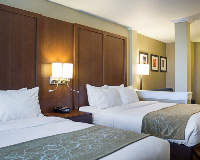 Bedroom 4, Comfort Suites Minot South, Ward