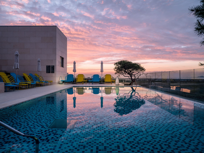 Sport & Beauty 5, Paradise City                                                                               , Jung