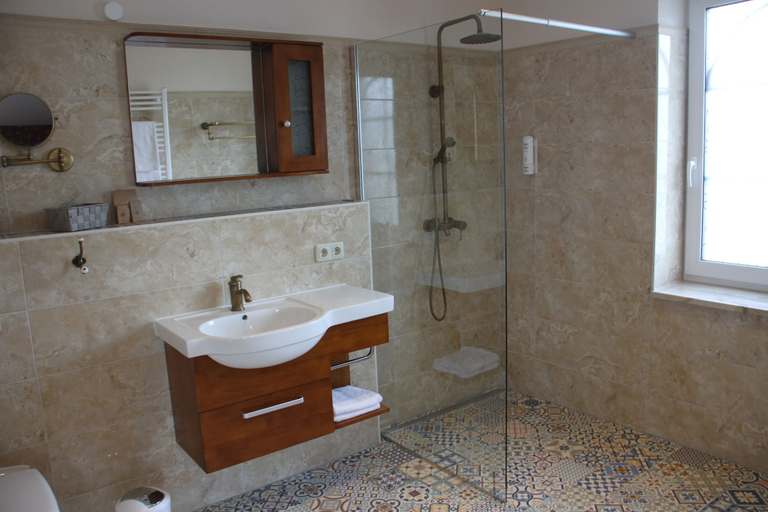 Bathroom 5, Kur- & Landhotel Borstel-Treff, Ludwigslust-Parchim