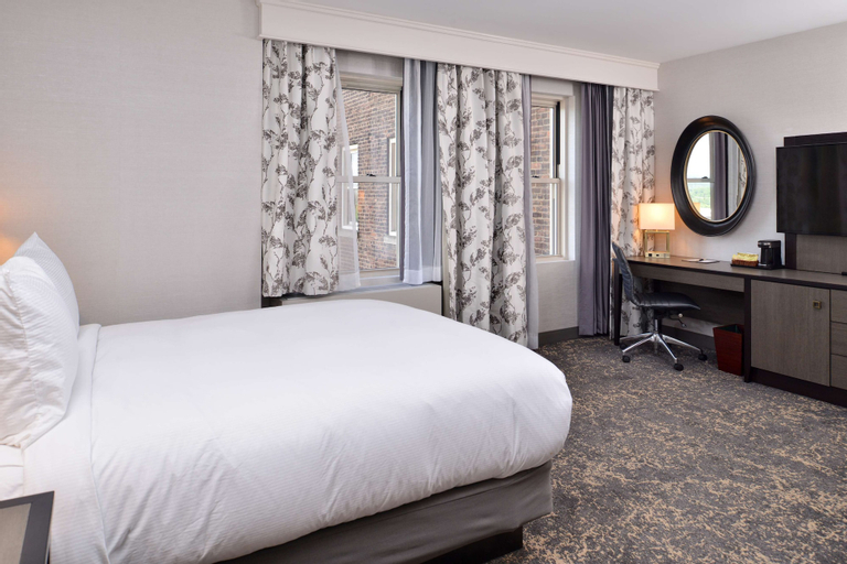 Bedroom 14